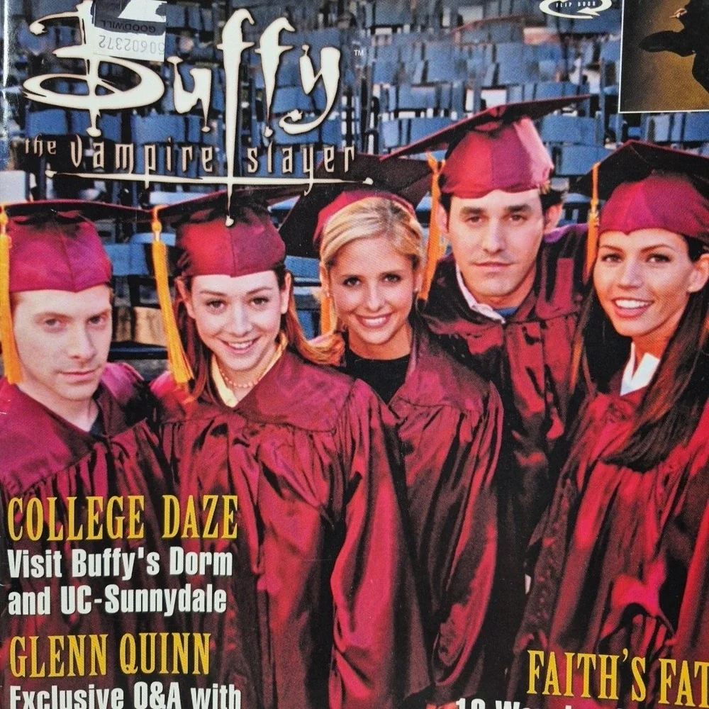 Buffy the Vampire Slayer Magazine Fall 1999 Issue 5 Graduation Angel Fox